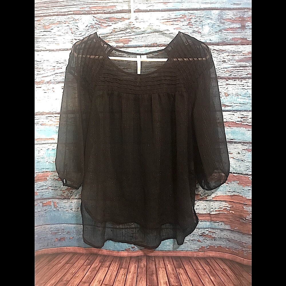 ⚜️’LAUREN CONRAD’ SHEER BLACK  TOP⚜️